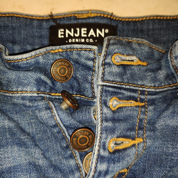 NWOT Ripped Distressed Jean Skirt Medium Dark Wash - Picture 5 of 7